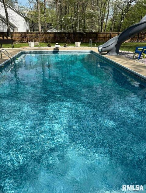 Tiny photo for 1901 Spring Garden Road, Marion, IL 62959 (MLS # QC4269668)