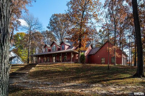 Tiny photo for 1901 Spring Garden Road, Marion, IL 62959 (MLS # QC4269668)