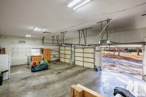 Tiny photo for 1901 Spring Garden Road, Marion, IL 62959 (MLS # QC4269668)