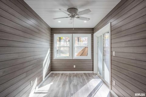 Tiny photo for 1901 Spring Garden Road, Marion, IL 62959 (MLS # QC4269668)