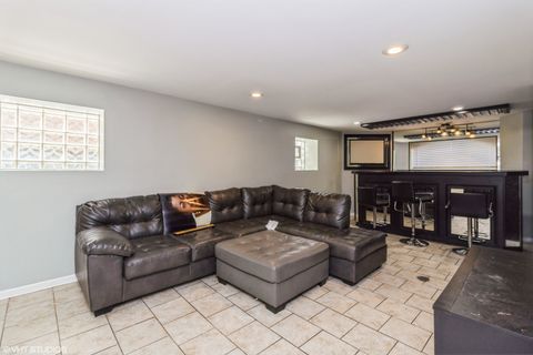 Tiny photo for 1325 Gunderson Avenue, Berwyn, IL 60402 (MLS # 12412431)