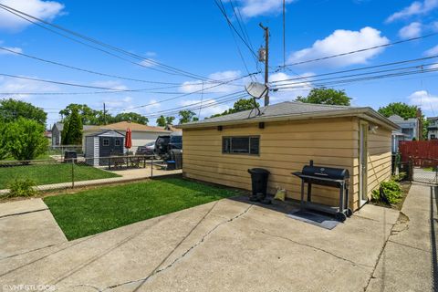 Tiny photo for 1325 Gunderson Avenue, Berwyn, IL 60402 (MLS # 12412431)