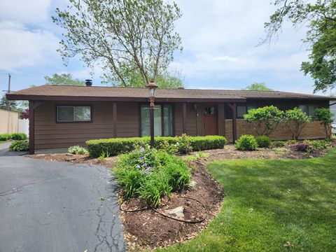 Tiny photo for 7713 Brookhaven Avenue, Darien, IL 60561 (MLS # 12446827)