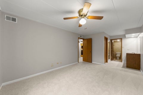 Tiny photo for 13434 W Circle Drive #102, Crestwood, IL 60418 (MLS # 12795249)