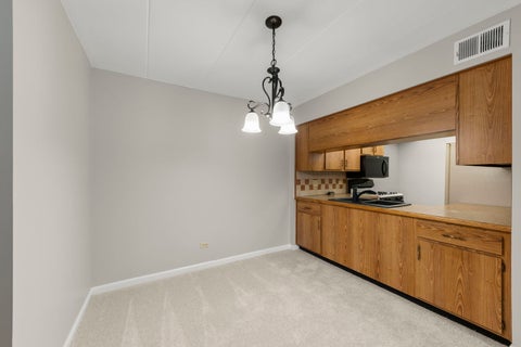 Tiny photo for 13434 W Circle Drive #102, Crestwood, IL 60418 (MLS # 12795249)
