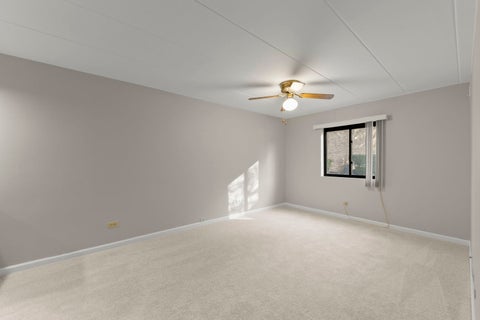 Tiny photo for 13434 W Circle Drive #102, Crestwood, IL 60418 (MLS # 12795249)