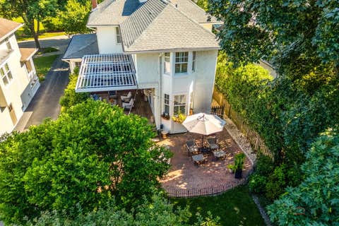 Tiny photo for 106 E Woodland Road, Lake Forest, IL 60045 (MLS # 12710028)