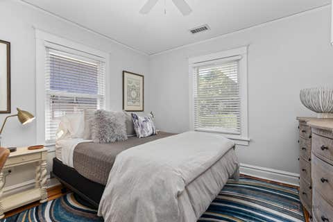 Tiny photo for 106 E Woodland Road, Lake Forest, IL 60045 (MLS # 12710028)