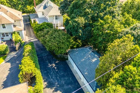 Tiny photo for 106 E Woodland Road, Lake Forest, IL 60045 (MLS # 12710028)