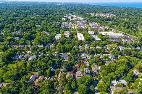 Tiny photo for 106 E Woodland Road, Lake Forest, IL 60045 (MLS # 12710028)