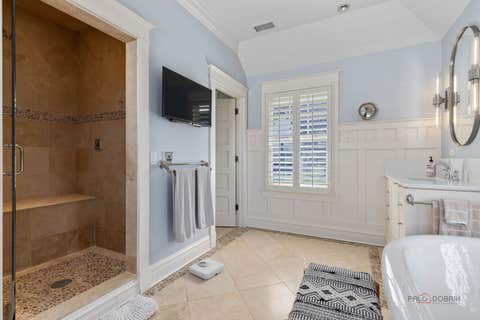 Tiny photo for 106 E Woodland Road, Lake Forest, IL 60045 (MLS # 12710028)