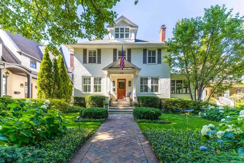 Photo of 106 E Woodland Road, Lake Forest, IL 60045 (MLS # 12710028)