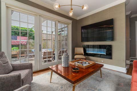 Tiny photo for 106 E Woodland Road, Lake Forest, IL 60045 (MLS # 12710028)
