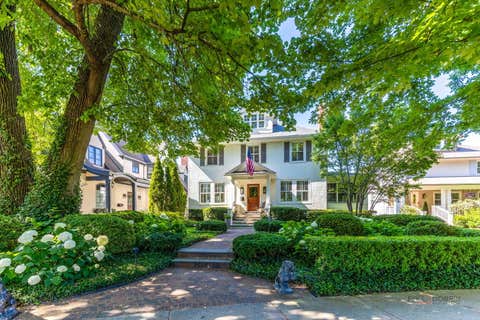 Tiny photo for 106 E Woodland Road, Lake Forest, IL 60045 (MLS # 12710028)
