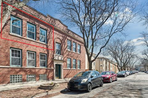 Tiny photo for 4941 N Lester Avenue #4, Chicago, IL 60630 (MLS # 12606675)