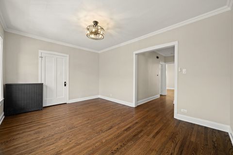 Tiny photo for 4941 N Lester Avenue #4, Chicago, IL 60630 (MLS # 12606675)