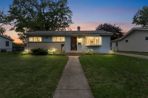 Tiny photo for 434 N Lincoln Avenue, Villa Park, IL 60181 (MLS # 12455177)