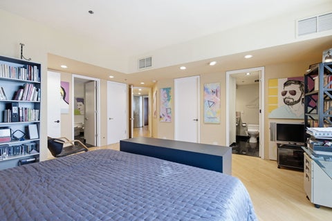 Tiny photo for 950 N Michigan Avenue #4704, Chicago, IL 60611 (MLS # 12738944)