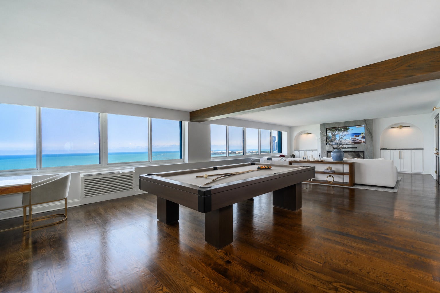 1440 N Lake Shore Drive 22ABCD
