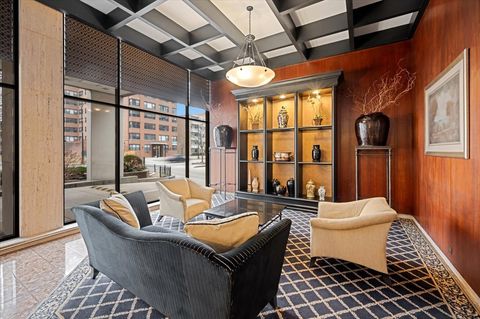 Tiny photo for 5855 N Sheridan Road #25G, Chicago, IL 60660 (MLS # 12562451)