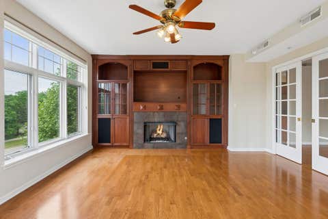 Tiny photo for 405 Village Green Court #304, Lincolnshire, IL 60069 (MLS # 12674610)