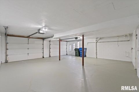 Tiny photo for 1 KENWOOD Avenue, Davenport, IA 52803 (MLS # QC4269387)