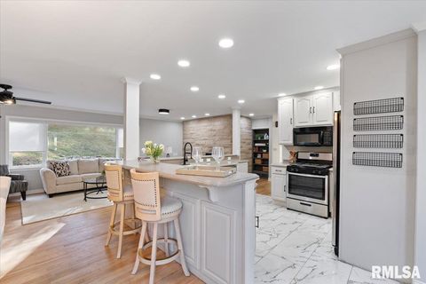 Tiny photo for 1 KENWOOD Avenue, Davenport, IA 52803 (MLS # QC4269387)