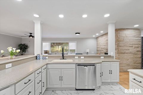 Tiny photo for 1 KENWOOD Avenue, Davenport, IA 52803 (MLS # QC4269387)