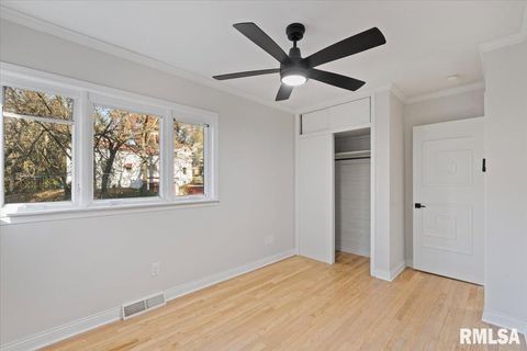 Tiny photo for 1 KENWOOD Avenue, Davenport, IA 52803 (MLS # QC4269387)