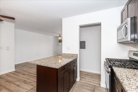 Tiny photo for 831 Mcintosh Court #208, Prospect Heights, IL 60070 (MLS # 12594553)