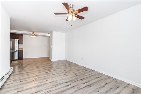 Tiny photo for 831 Mcintosh Court #208, Prospect Heights, IL 60070 (MLS # 12594553)