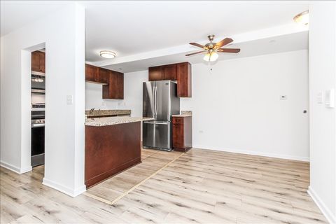 Tiny photo for 831 Mcintosh Court #208, Prospect Heights, IL 60070 (MLS # 12594553)