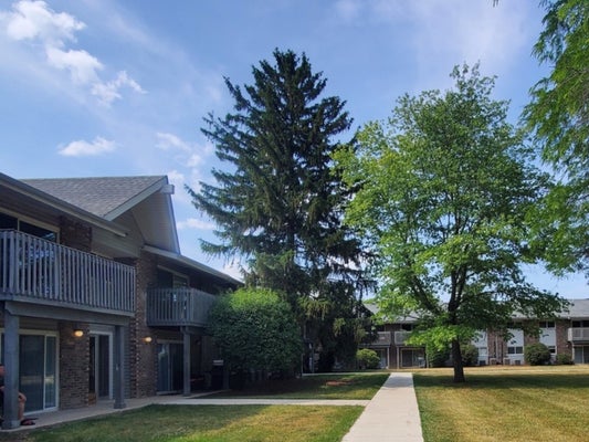 10S771 CLARENDON HILLS RD APT 208, WILLOWBROOK, IL 60527 - Image 19ecf26530b68c04e026fef77ed4d10a/2774585571
