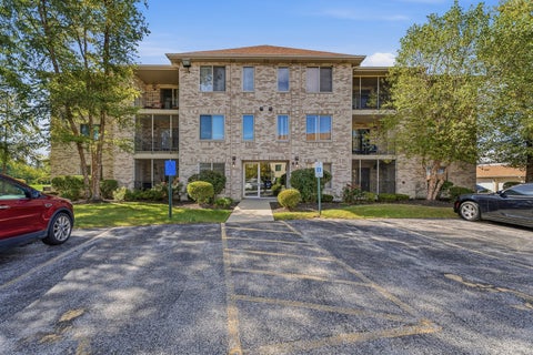 Tiny photo for 6845 Forestview Drive #2D, Oak Forest, IL 60452 (MLS # 12086913)