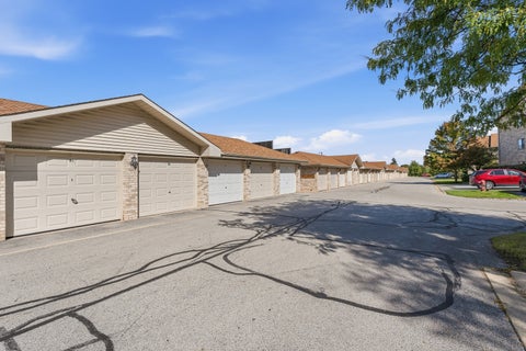 Tiny photo for 6845 Forestview Drive #2D, Oak Forest, IL 60452 (MLS # 12086913)
