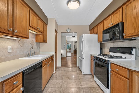 Tiny photo for 6845 Forestview Drive #2D, Oak Forest, IL 60452 (MLS # 12086913)