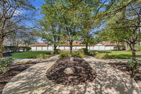 Tiny photo for 6845 Forestview Drive #2D, Oak Forest, IL 60452 (MLS # 12086913)