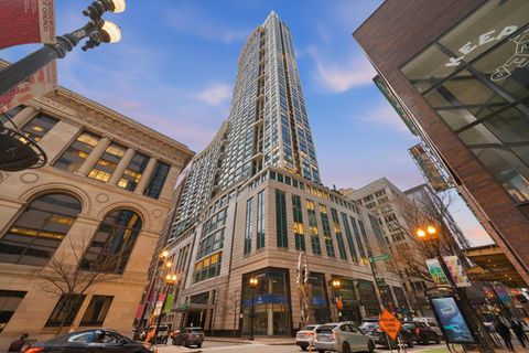 Tiny photo for 130 N GARLAND Court #2710, Chicago, IL 60602 (MLS # 12613865)