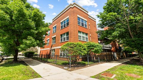 Photo of 2220 W MAYPOLE Avenue #202, Chicago, IL 60612 (MLS # 12654920)