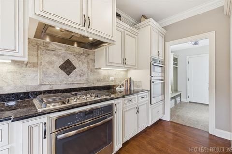 Tiny photo for 40W898 Fox Creek Drive, St. Charles, IL 60175 (MLS # 12604473)