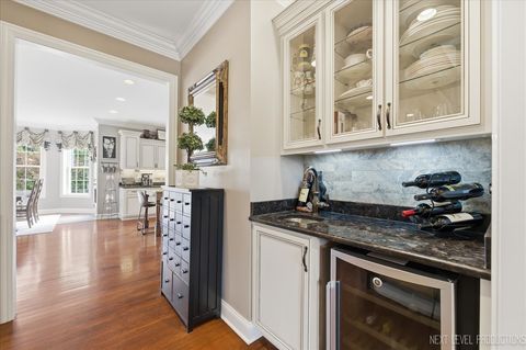 Tiny photo for 40W898 Fox Creek Drive, St. Charles, IL 60175 (MLS # 12604473)