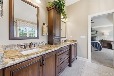 Tiny photo for 40W898 Fox Creek Drive, St. Charles, IL 60175 (MLS # 12604473)