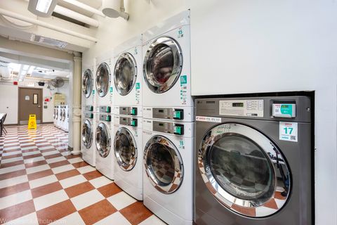 Tiny photo for 6301 N Sheridan Road #6C, Chicago, IL 60660 (MLS # 12567898)