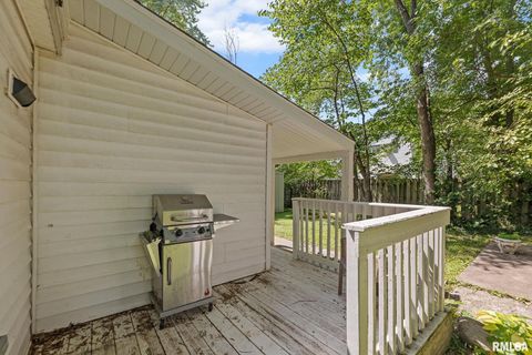 Tiny photo for 416 S MAPLE Street, Salem, IL 62881 (MLS # EB458518)