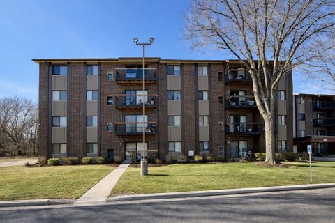 Photo of 14647 Greenwood Road #403, Dolton, IL 60419 (MLS # 12602434)