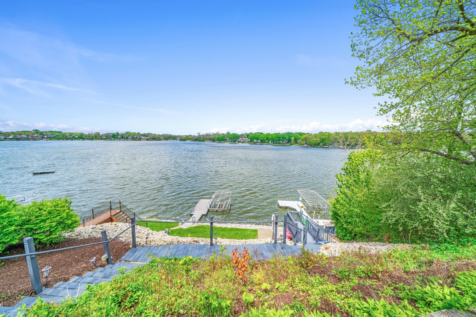 835 Lake Holiday Drive