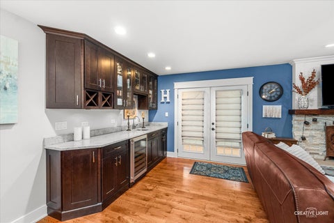 Tiny photo for 215 Chasse Circle, St. Charles, IL 60174 (MLS # 12729132)