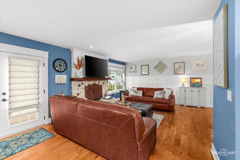 Tiny photo for 215 Chasse Circle, St. Charles, IL 60174 (MLS # 12729132)