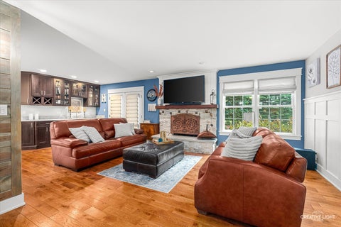 Tiny photo for 215 Chasse Circle, St. Charles, IL 60174 (MLS # 12729132)
