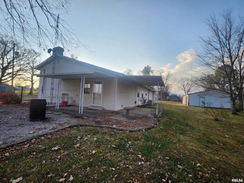 Tiny photo for 81 Cripple Creek Road, Pinckneyville, IL 62274 (MLS # EB460509)